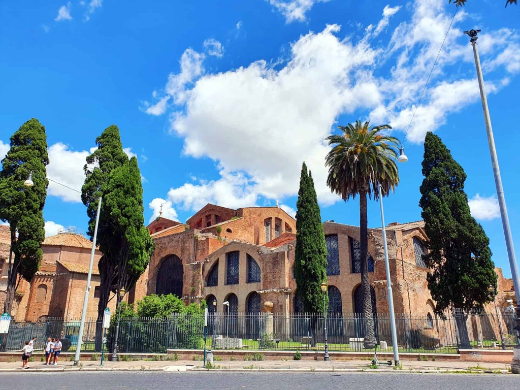 10 Places to Visit in Rome 11